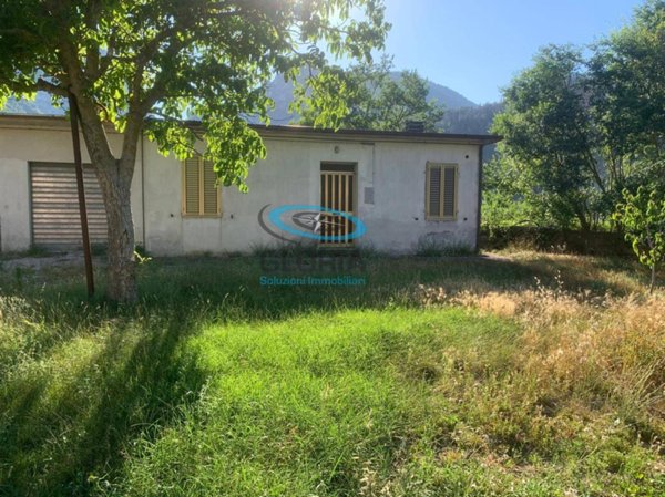 appartamento in vendita a Genga in zona Gattuccio