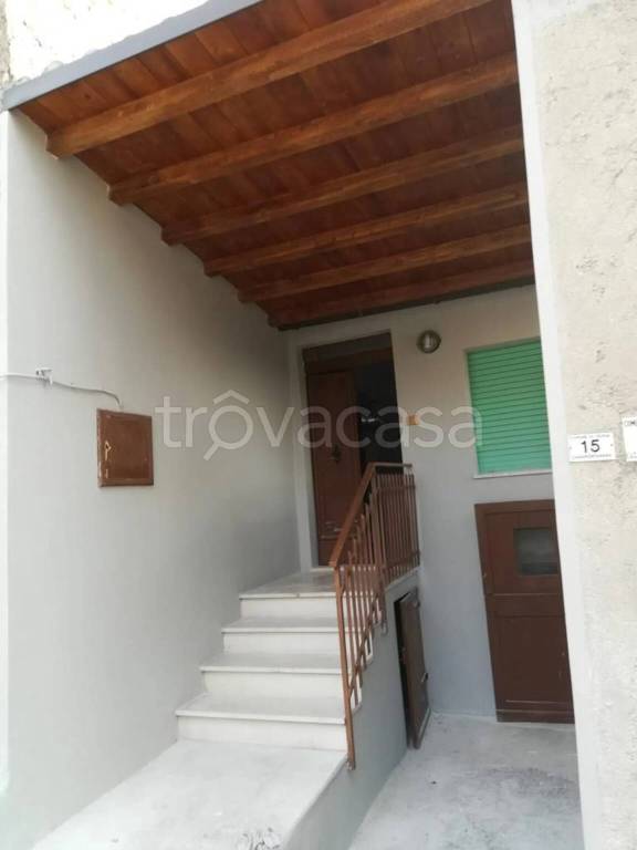appartamento in vendita a Genga in zona Casamontanara
