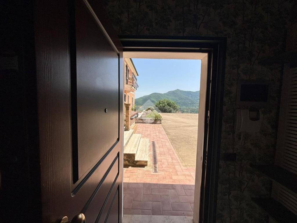appartamento in vendita a Genga