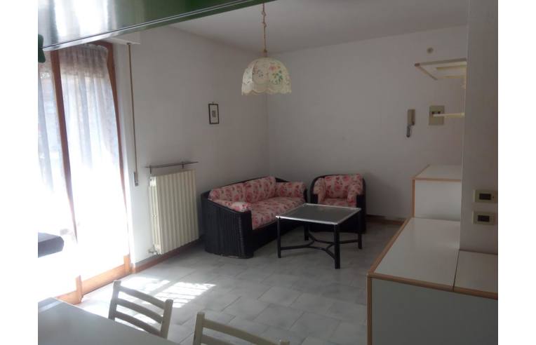 appartamento in vendita a Genga in zona San Vittore