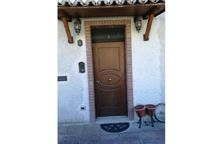 appartamento in vendita a Genga