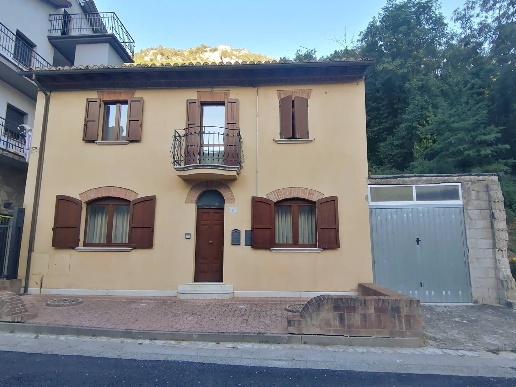 casa indipendente in vendita a Genga in zona Camponocecchio