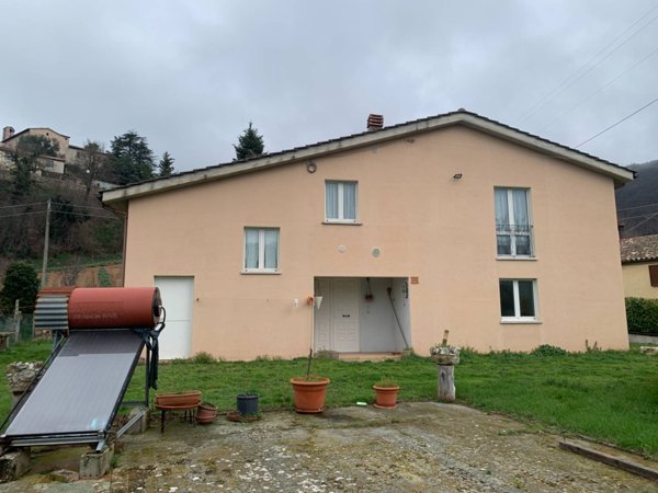 casa indipendente in vendita a Genga in zona Monticelli