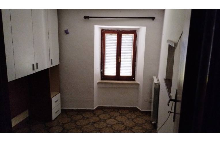 casa indipendente in vendita a Genga in zona Monticelli