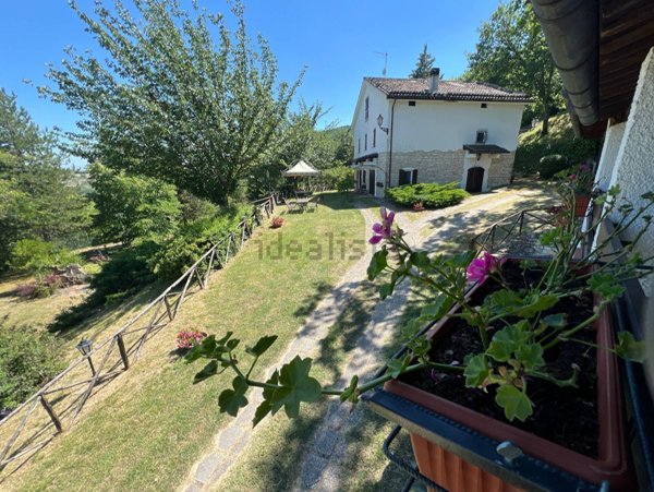 appartamento in vendita a Genga