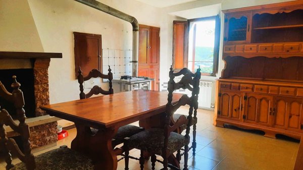 appartamento in vendita a Genga in zona Palombare