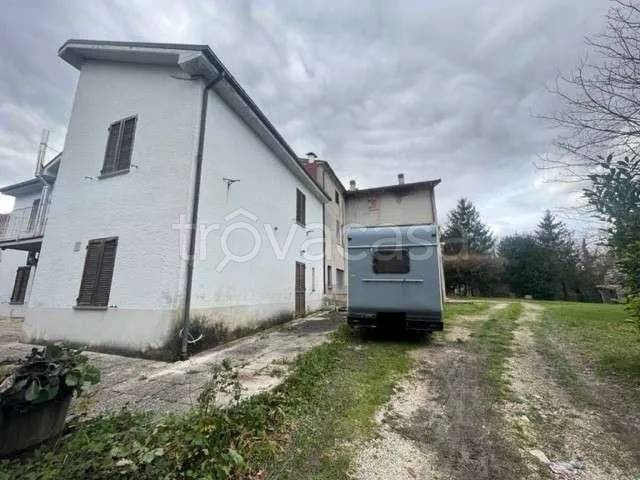 appartamento in vendita a Genga in zona Palombare
