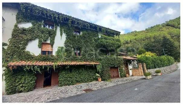appartamento in vendita a Genga in zona Palombare