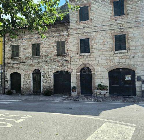 appartamento in vendita a Genga in zona Camponocecchio