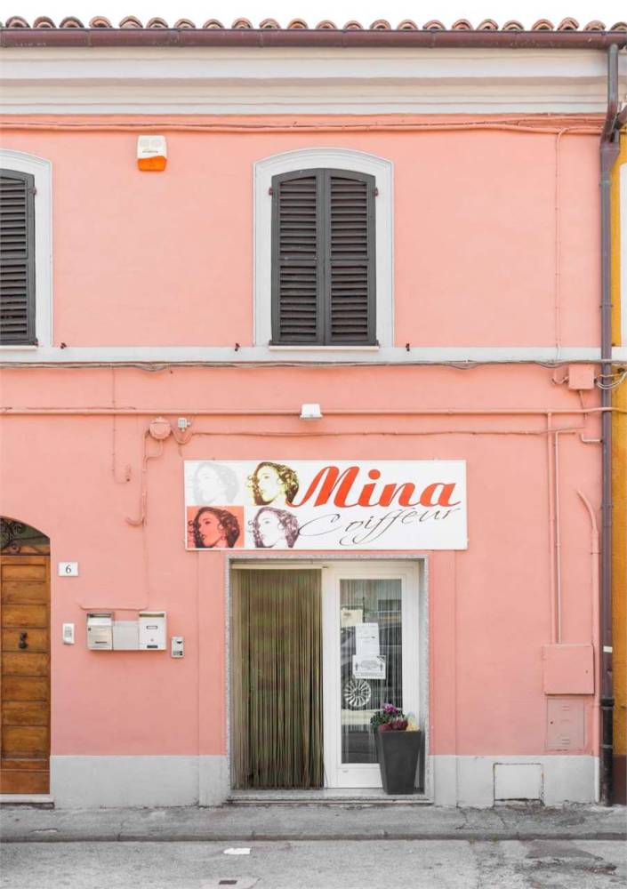 negozio in vendita a Jesi