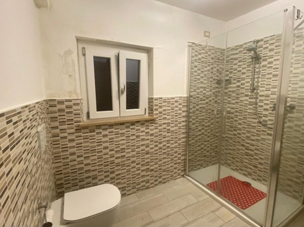 casa indipendente in vendita a Jesi