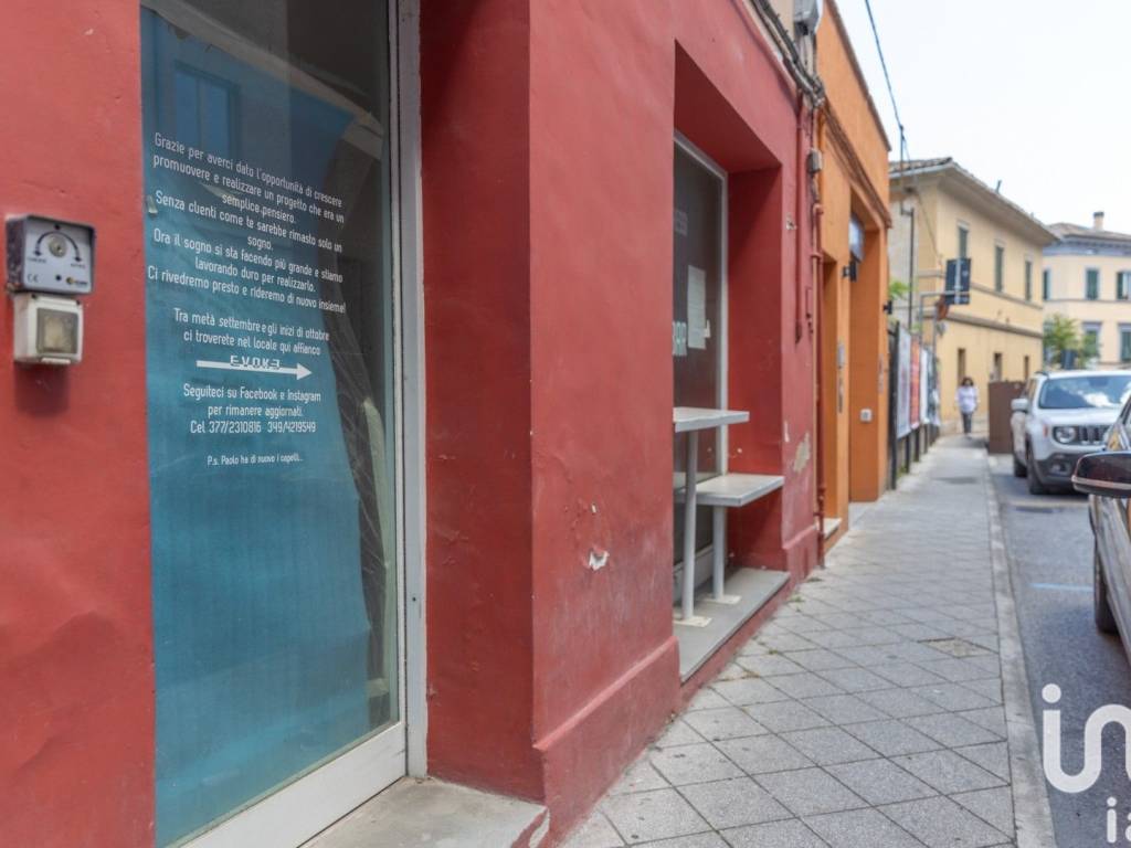 negozio in vendita a Jesi