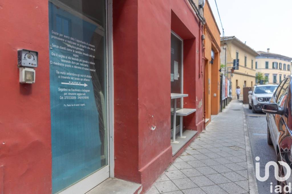 negozio in vendita a Jesi