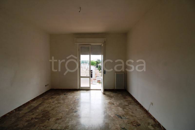 appartamento in vendita a Jesi in zona Tabano