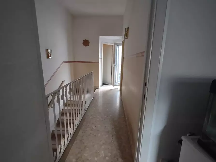 casa indipendente in vendita a Jesi