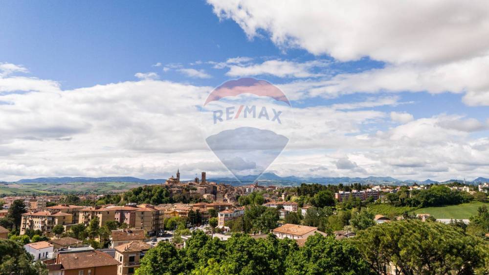 villa in vendita a Jesi in zona Santa Lucia