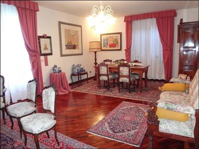 casa indipendente in vendita a Jesi