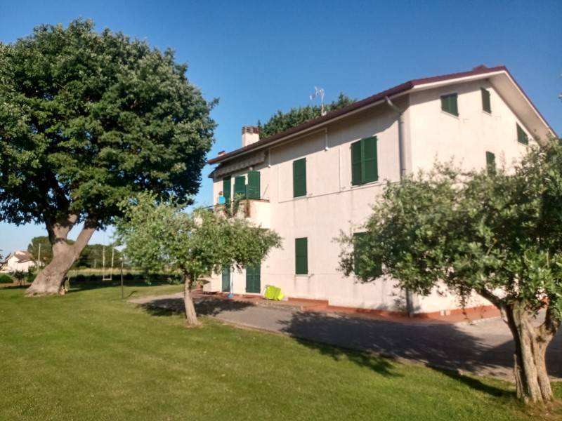casa indipendente in vendita a Jesi in zona Tabano