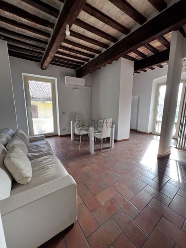 casa indipendente in vendita a Jesi