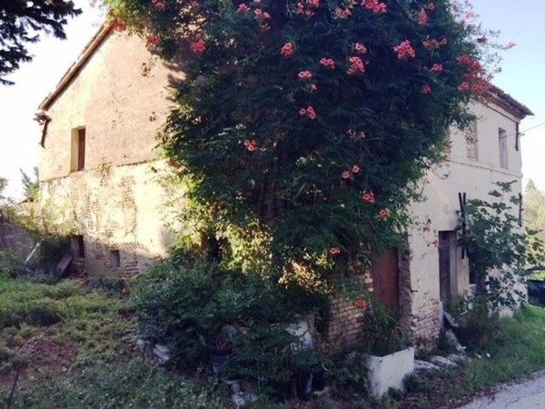 casale in vendita a Jesi