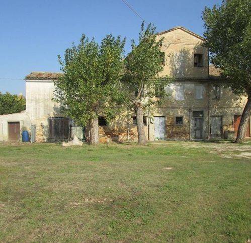 casa indipendente in vendita a Jesi