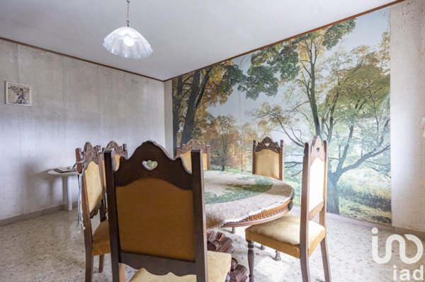 casa indipendente in vendita a Jesi