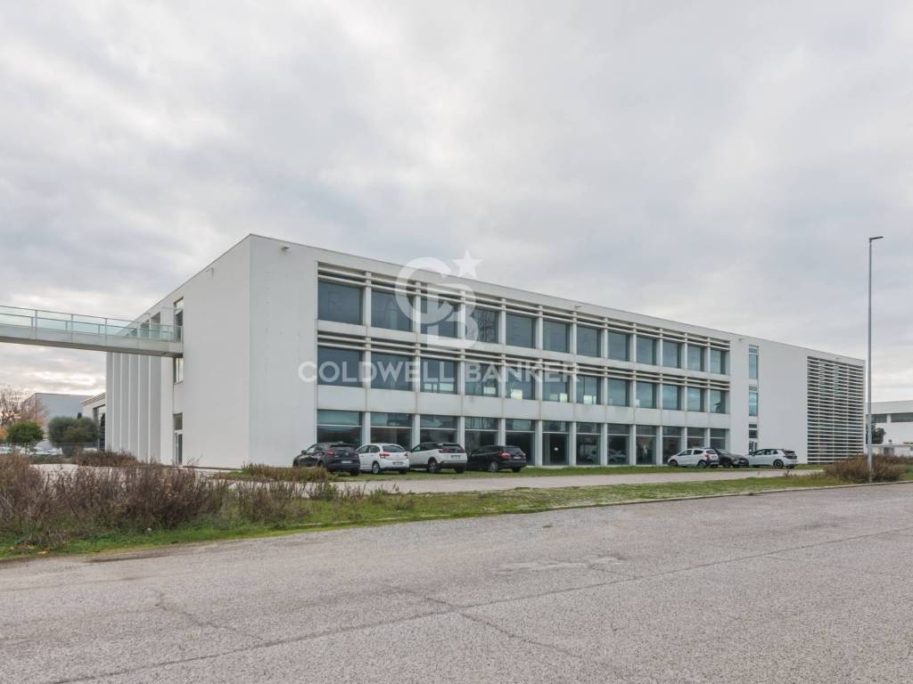 intera palazzina in vendita a Jesi