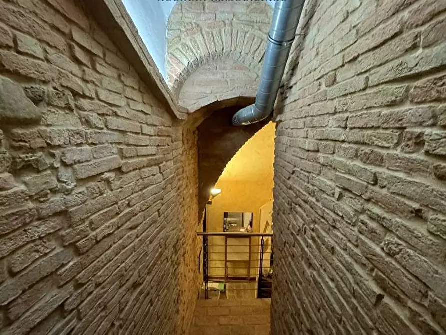 negozio in vendita a Jesi