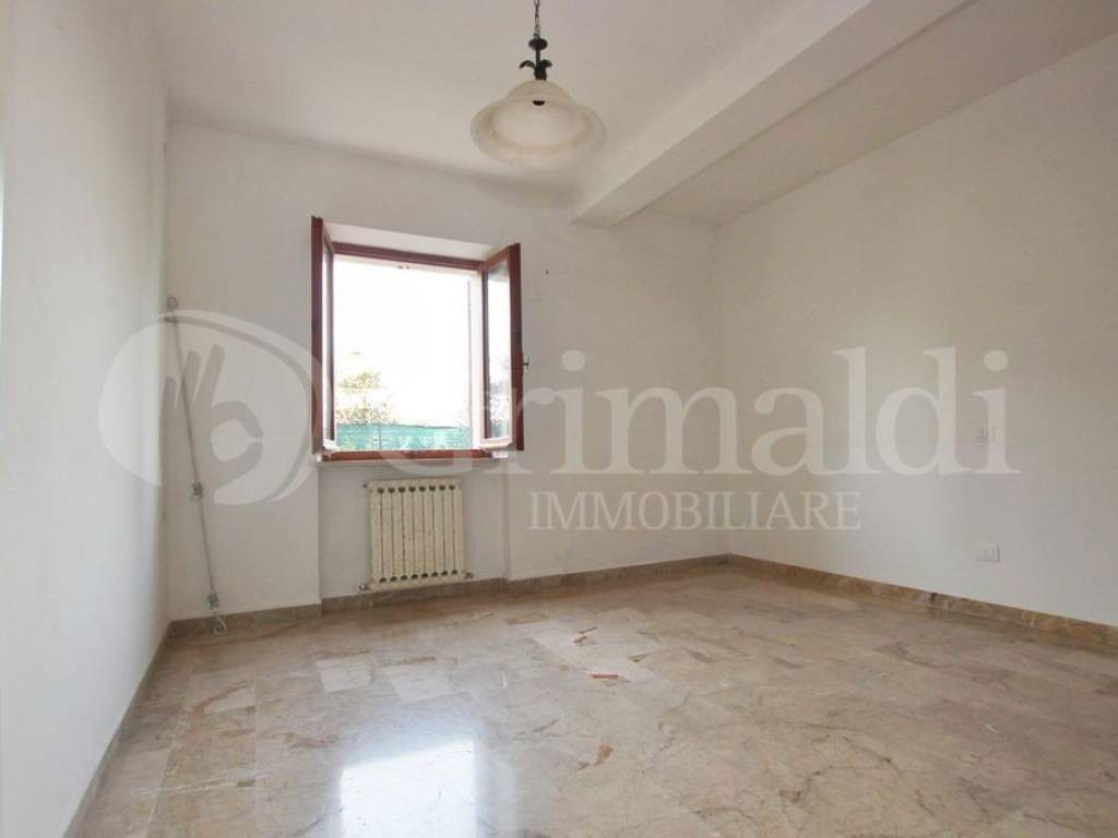 casa indipendente in vendita a Jesi