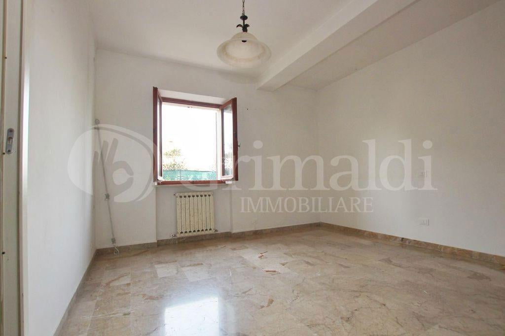 casa indipendente in vendita a Jesi
