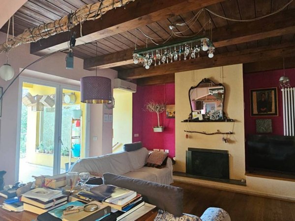 casa indipendente in vendita a Jesi
