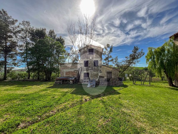 casa indipendente in vendita a Jesi