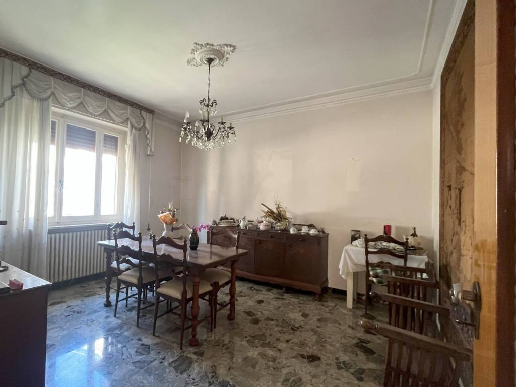 casa indipendente in vendita a Jesi