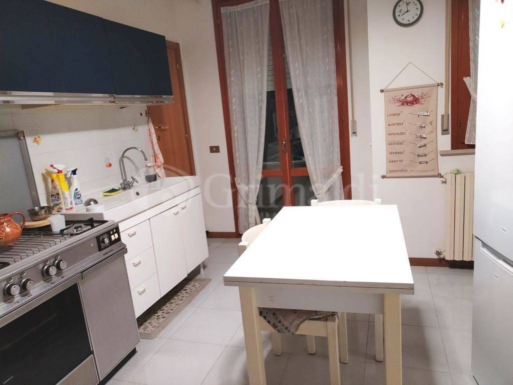 appartamento in vendita a Jesi in zona Tabano