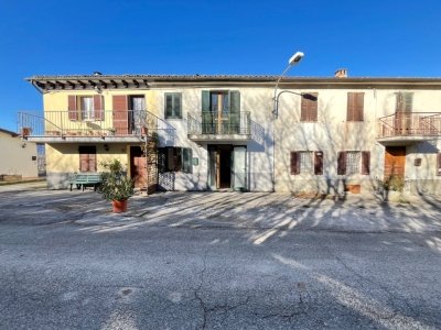 casa indipendente in vendita a Jesi