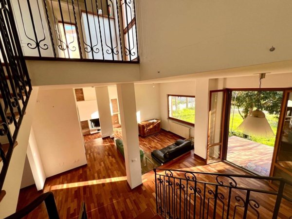 casa indipendente in vendita a Jesi