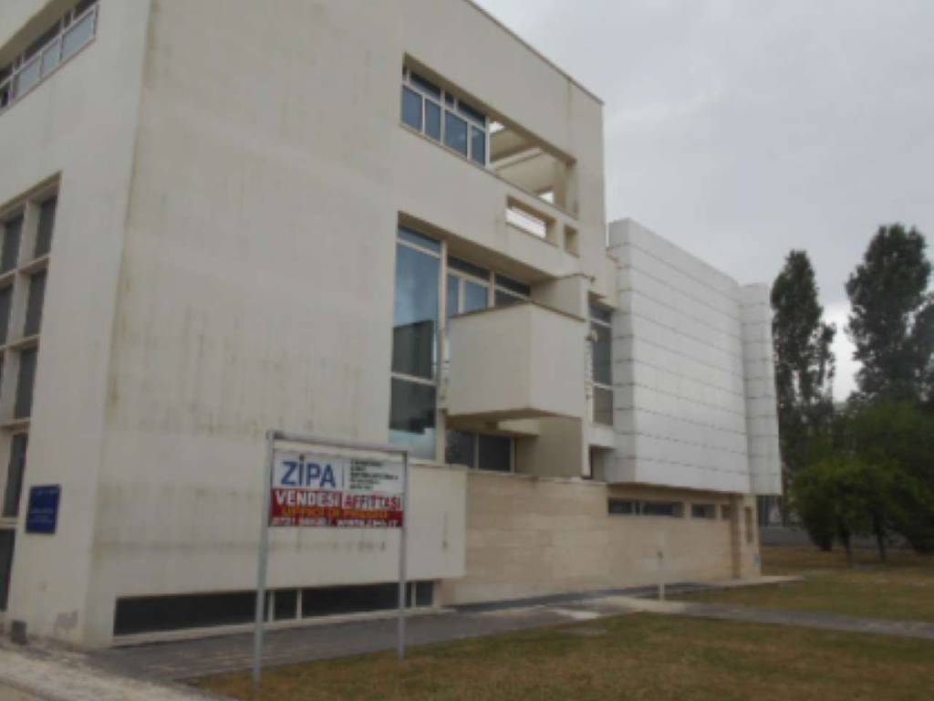 negozio in vendita a Jesi
