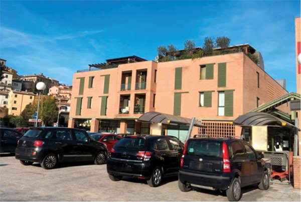 negozio in vendita a Jesi