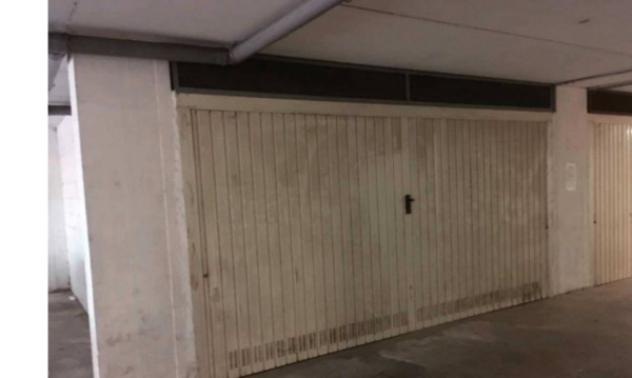 negozio in vendita a Jesi