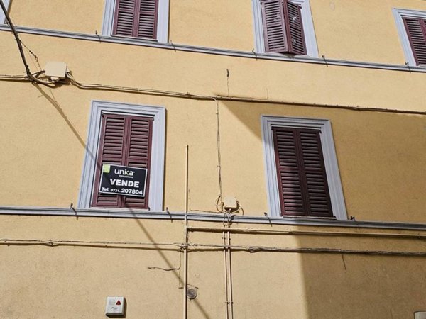 ufficio in vendita a Jesi