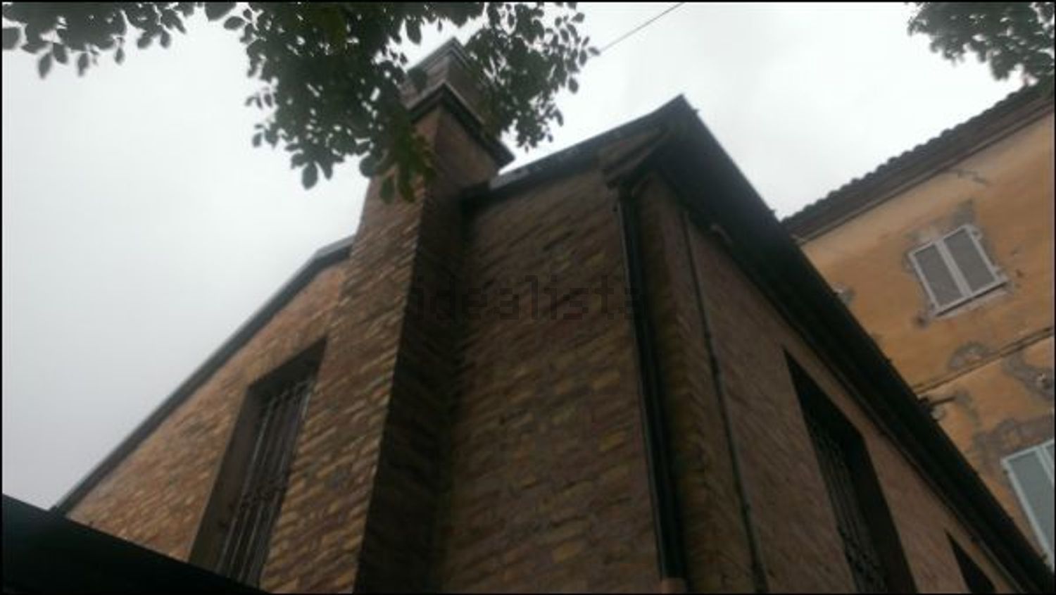 casa indipendente in vendita a Jesi