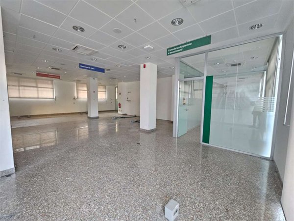 negozio in vendita a Jesi