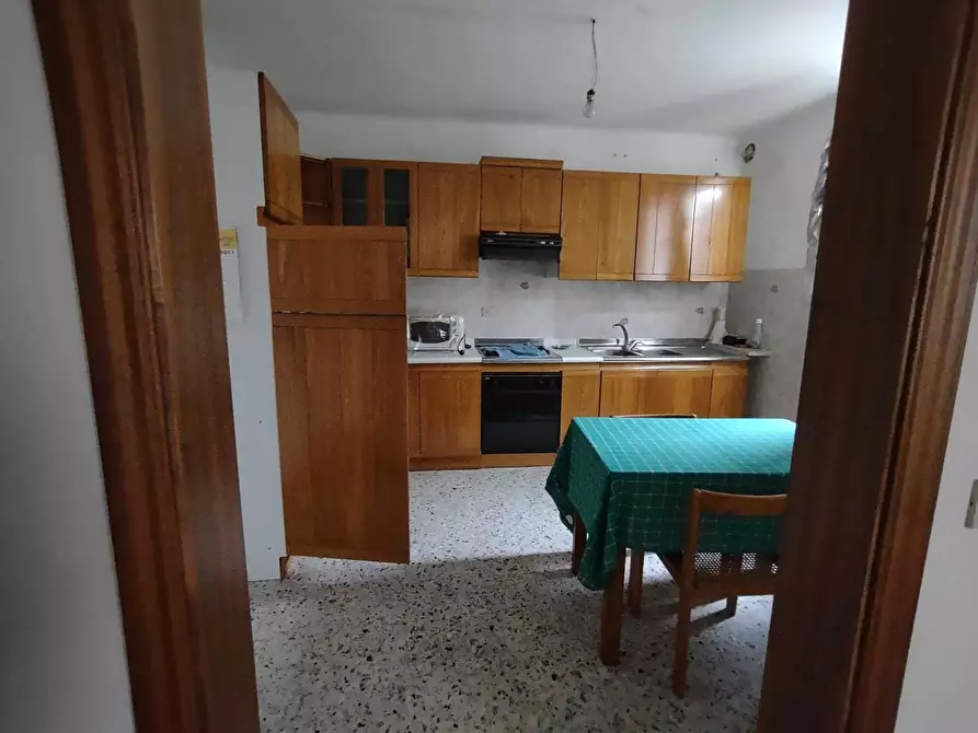casa indipendente in vendita a Jesi