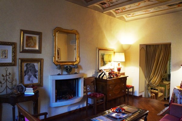 casa indipendente in vendita a Jesi