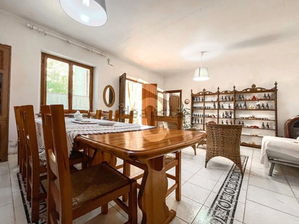 casa indipendente in vendita a Jesi
