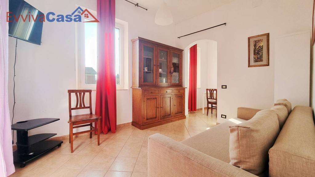 casa indipendente in vendita a Jesi