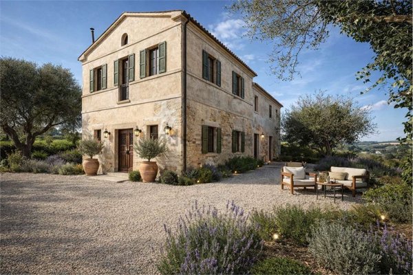 esavano in vendita a Jesi