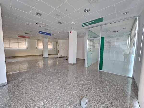 negozio in vendita a Jesi
