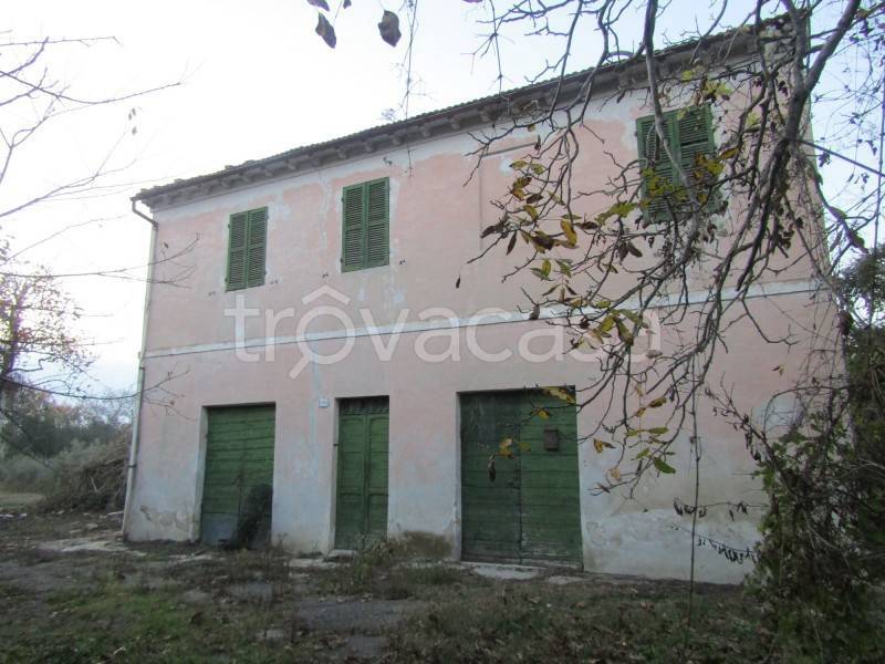 casa indipendente in vendita a Jesi