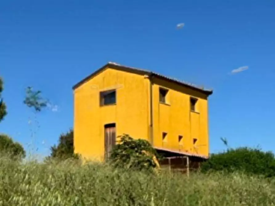 casa indipendente in vendita a Jesi in zona Mazzangrugno